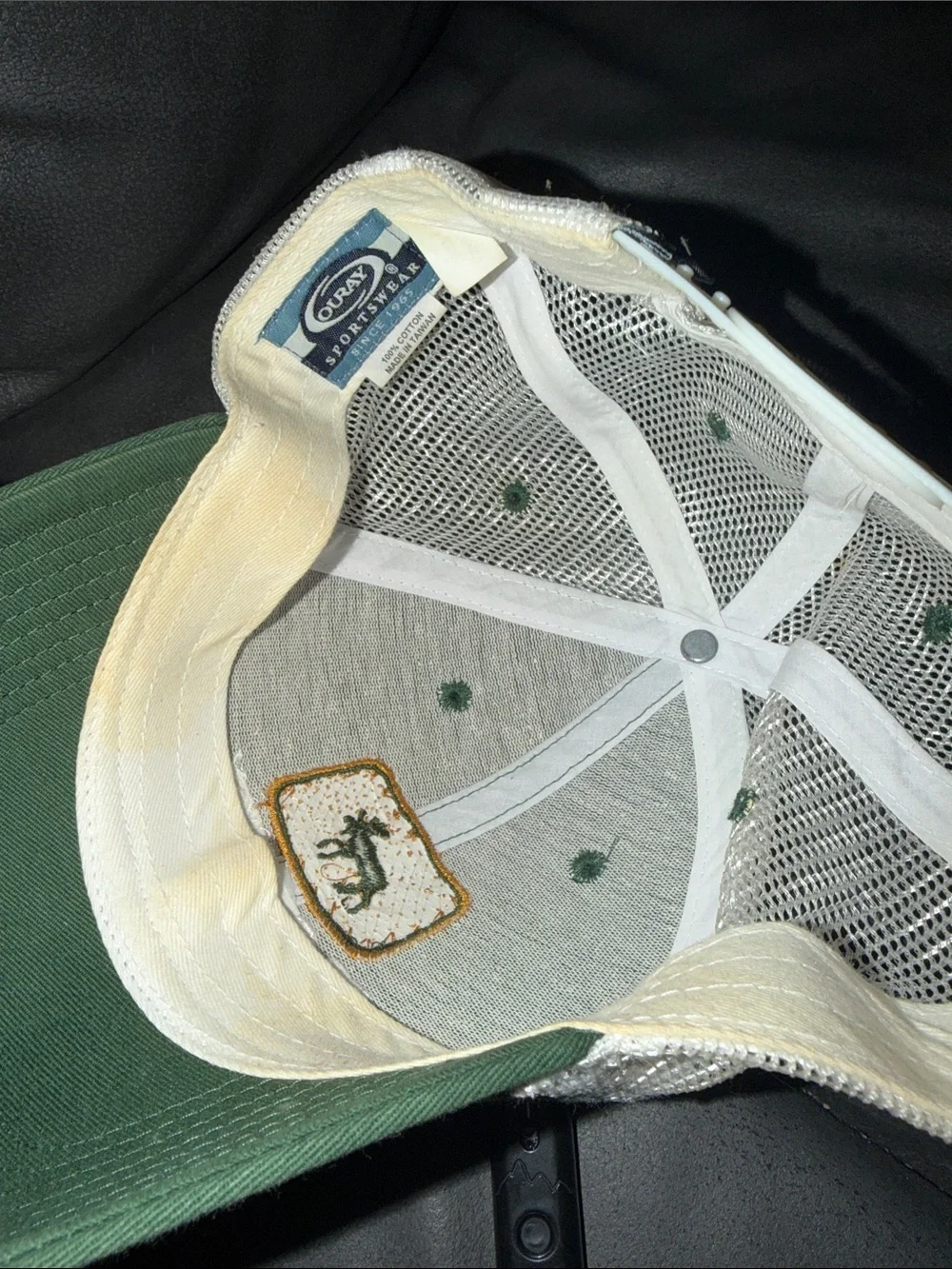 Big sky Montana hunting outdoors Green Mesh-Back Trucker Hat
